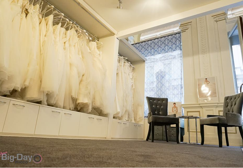 Angenehme Atmosphäre für die Brautkleid-Anprobe