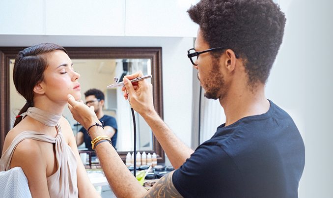 Hochzeitsstyling Airbrush Temptu Hochzeitsstyling der nächsten Generation mit TEMPTU Airbrush