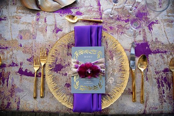 Pantone Color of the Year 2018 - Ultra Violet Pantone Color of the Year 2018 - Ultra Violet