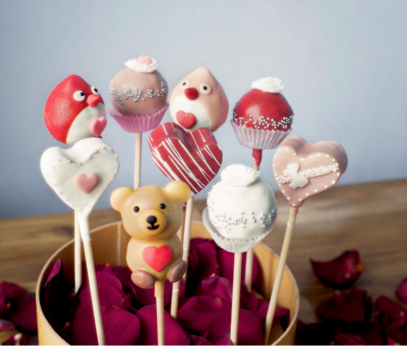 Cake Pops zum Valentinstag_Fotograf Olivia Wimmer